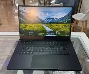 New Laptop Apple MacBook Pro 2021 M1 16GB Apple M1 Pro SSD 1T