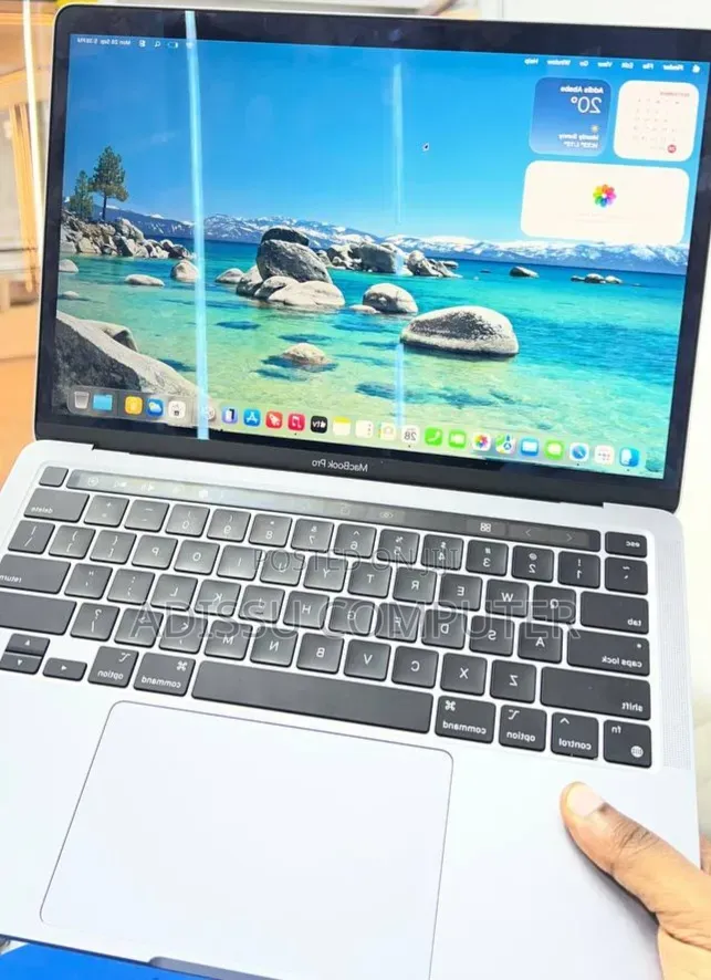 New Laptop Apple MacBook Pro 2020 8GB Apple M1 Pro SSD 256GB