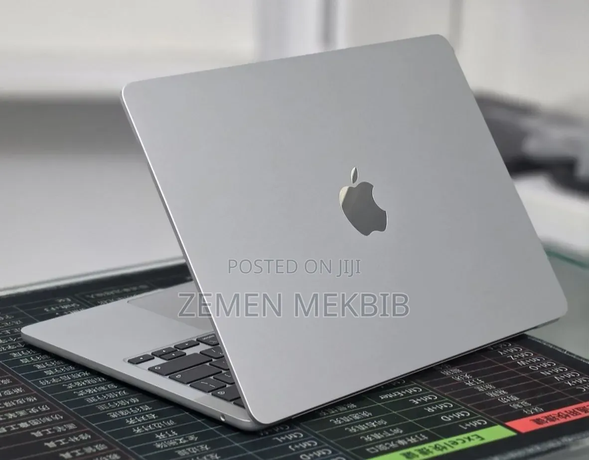 New Laptop Apple MacBook Air 2026 M5 16GB Apple M5 SSD 512GB