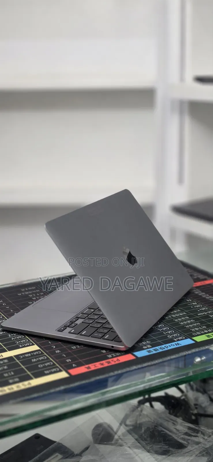 New Laptop Apple MacBook Pro 2020 M1 16GB Apple M1 SSD 256GB