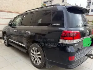 Toyota Land Cruiser 2021 Black