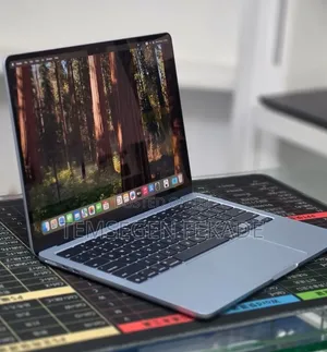 New Laptop Apple MacBook Air 2025 M4 16GB Apple M4 SSD 512GB