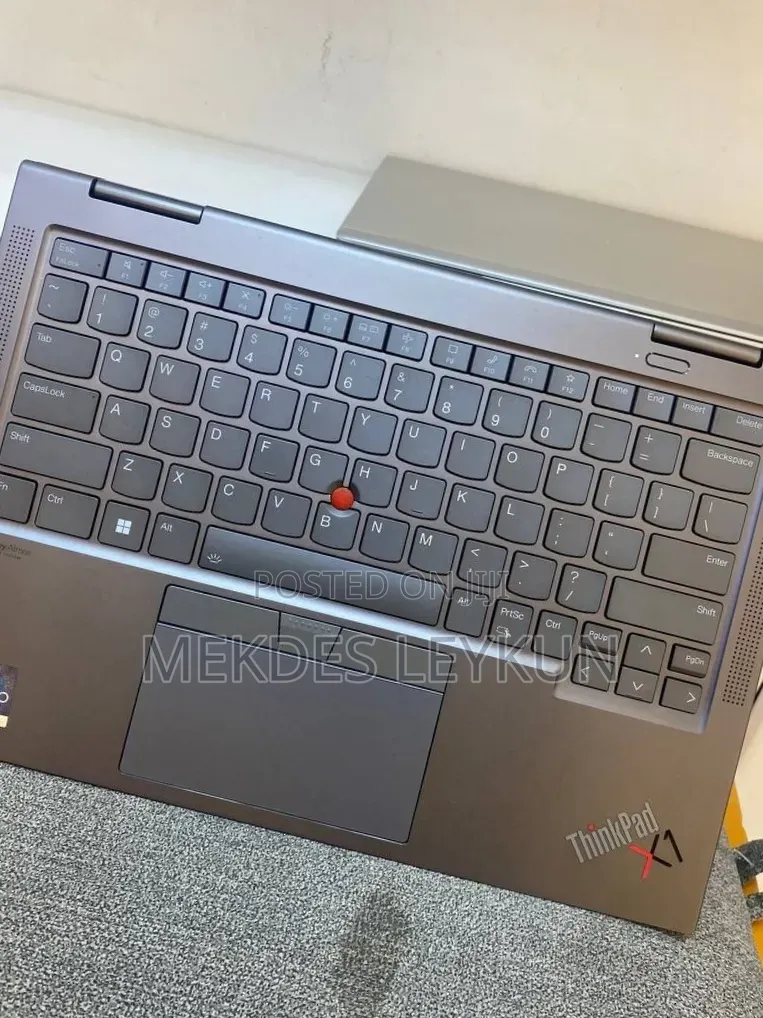 New Laptop Lenovo ThinkPad X1 Yoga 16GB Intel Core i7 SSD 512GB