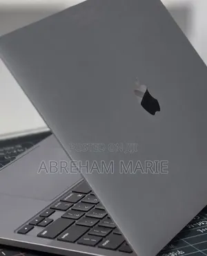New Laptop Apple MacBook Pro 2020 M1 16GB Apple M1 Pro SSD 256GB