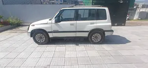 Suzuki Vitara 1995 White