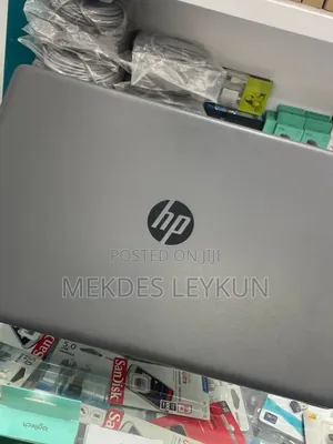 New Laptop HP 250 G7 8GB Intel Core i5 HDD 1T
