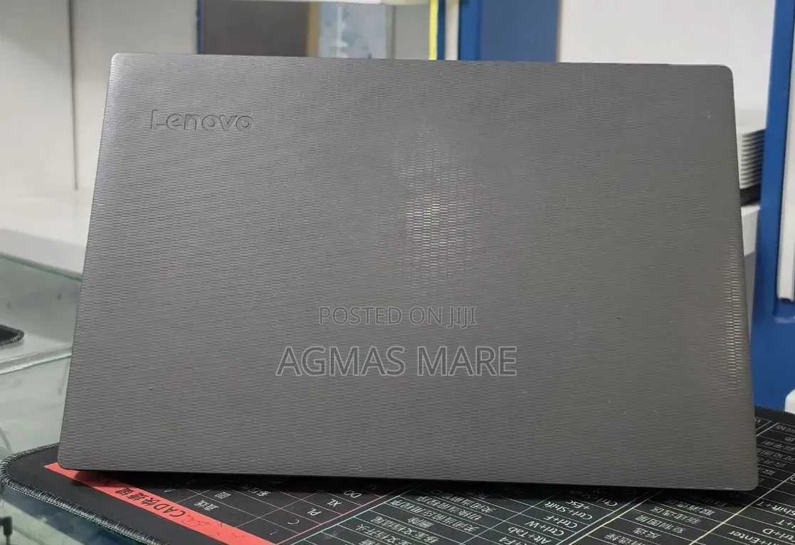 New Laptop Lenovo Ideapad 3 8GB Intel Core i3 HDD 1T