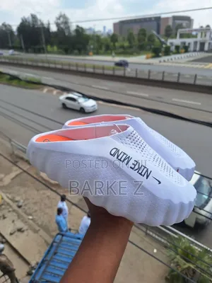 Nike Mind Shoes
