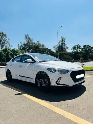 Hyundai Elantra Sport Sedan FWD (1.6L 4cyl 6M) 2017 White