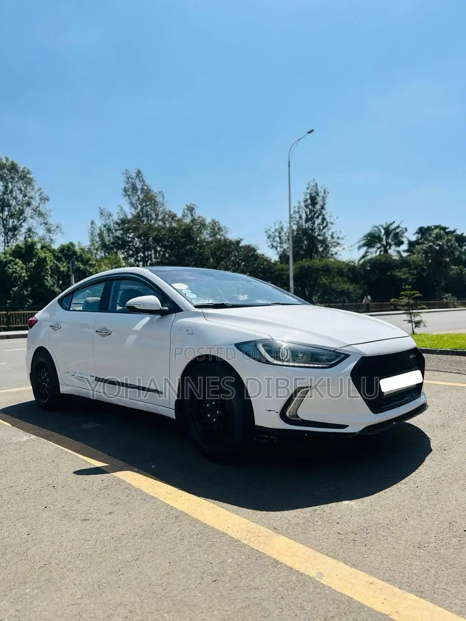 Hyundai Elantra Sport Sedan FWD (1.6L 4cyl 6M) 2017 White