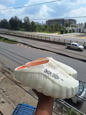 Nike Mind Shoes