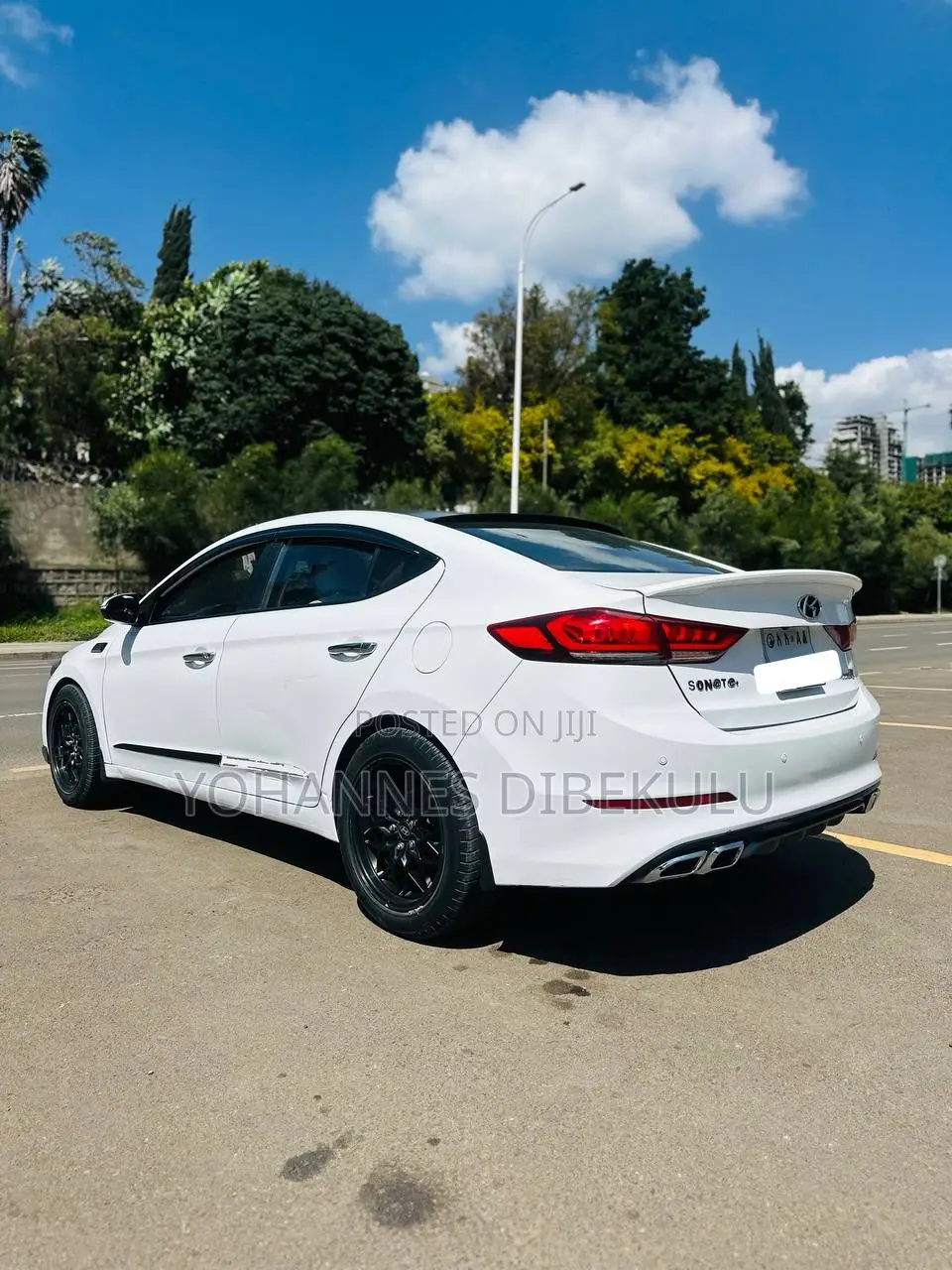 Hyundai Elantra Sport Sedan FWD (1.6L 4cyl 6M) 2017 White