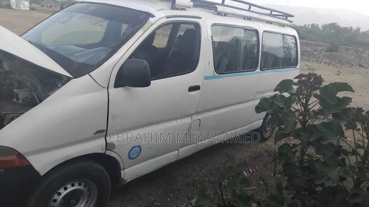 Toyota Toyoace 2004 White