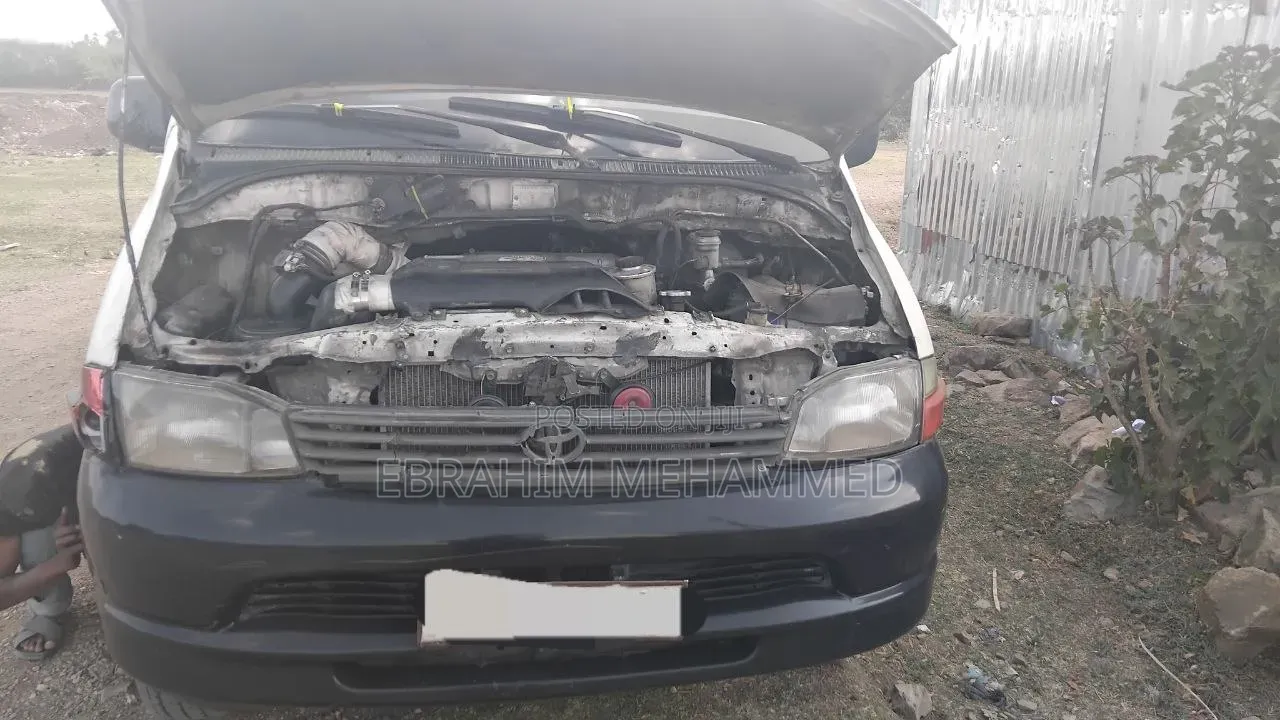 Toyota Toyoace 2004 White