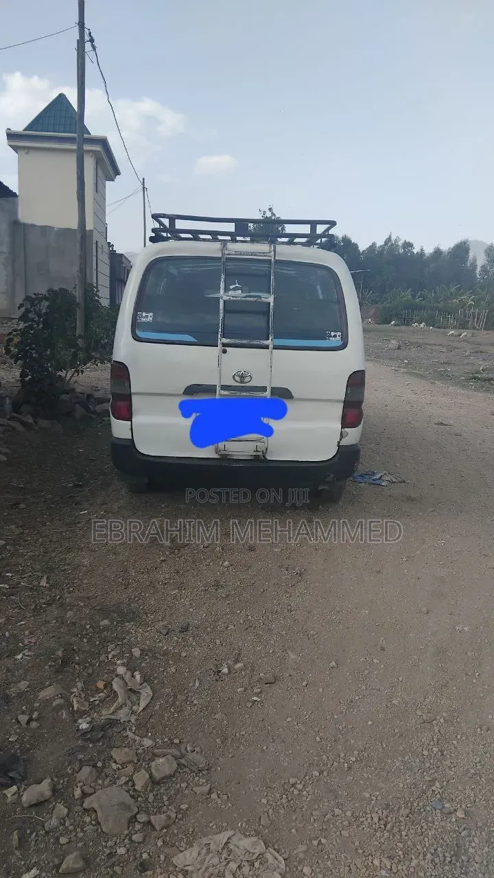 Toyota Toyoace 2004 White