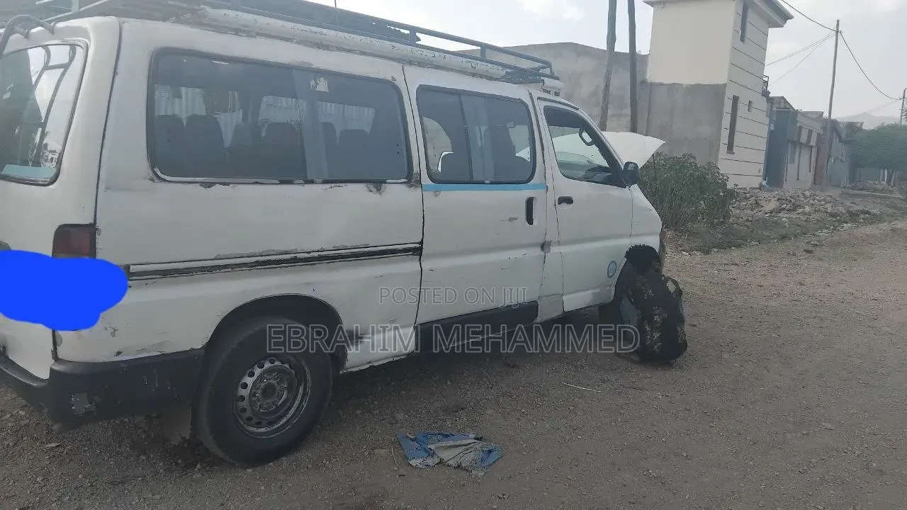 Toyota Toyoace 2004 White