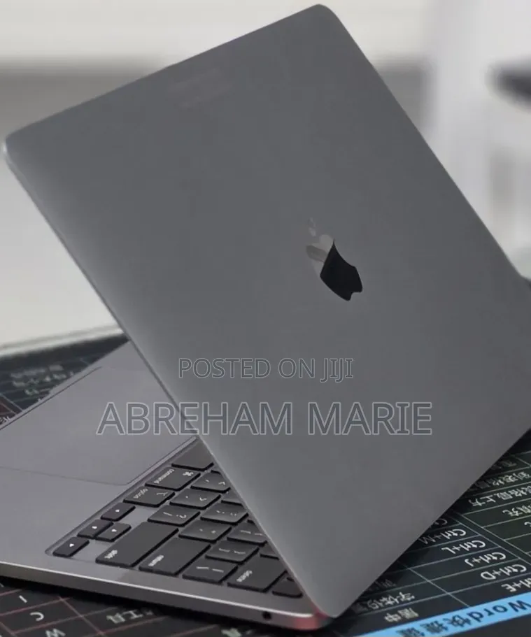 New Laptop Apple MacBook Pro 2020 M1 16GB Apple M1 Pro SSD 256GB