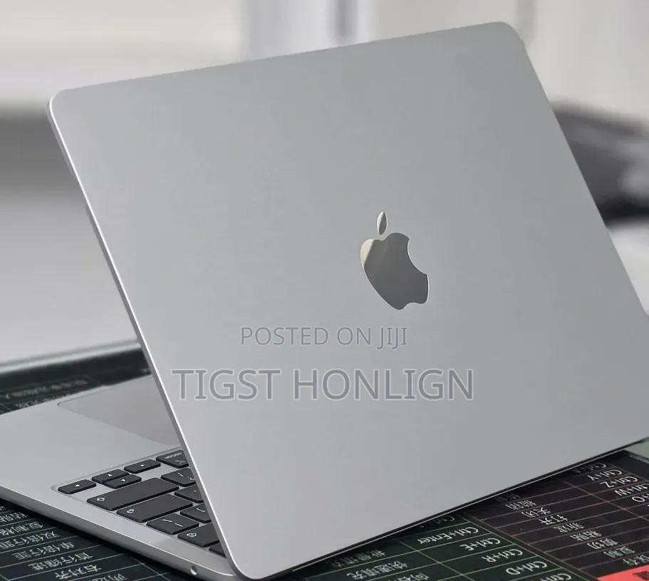 New Laptop Apple MacBook Air 16GB Apple M5 SSD 512GB