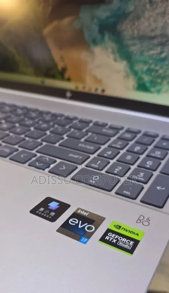 New Laptop HP Pavilion 14 16GB Intel Core i7 SSD 1T