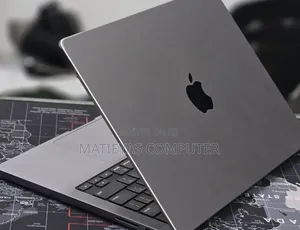 New Laptop Apple MacBook Pro 2023 M3 Pro 8GB Apple M3 Pro SSD 512GB