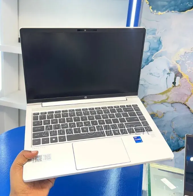 New Laptop HP ProBook 440 G10 16GB Intel Core i7 SSD 512GB