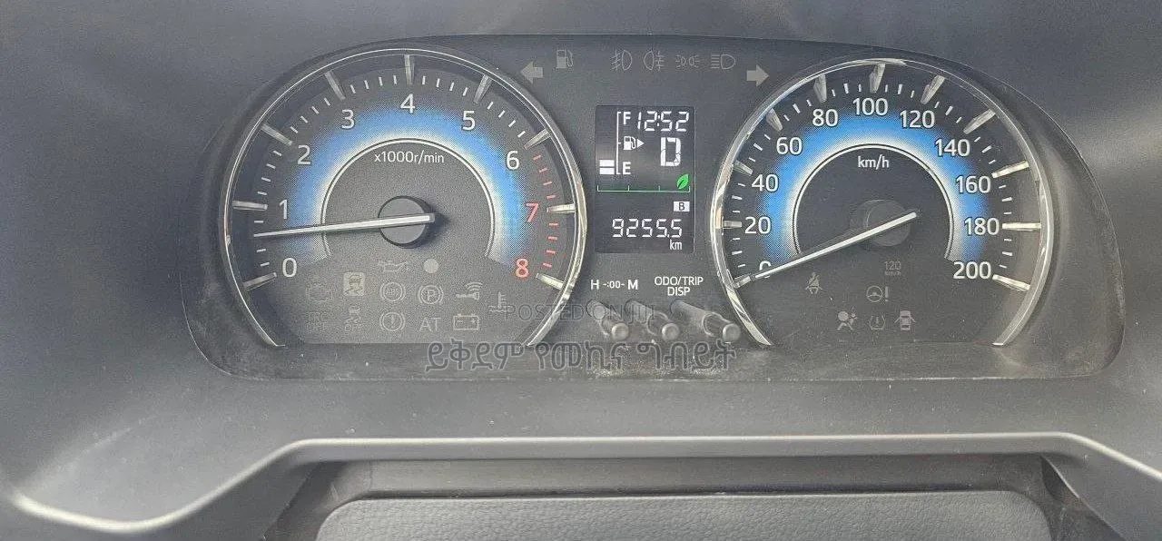 Toyota Rush 2023 Silver