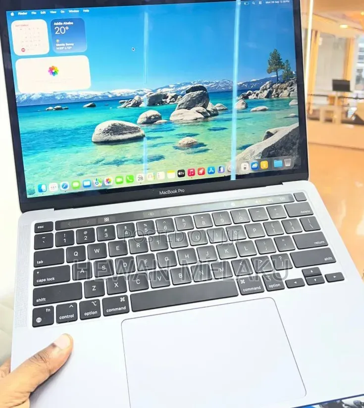 New Laptop Apple MacBook Pro 2020 M1 8GB Apple M1 SSD 256GB