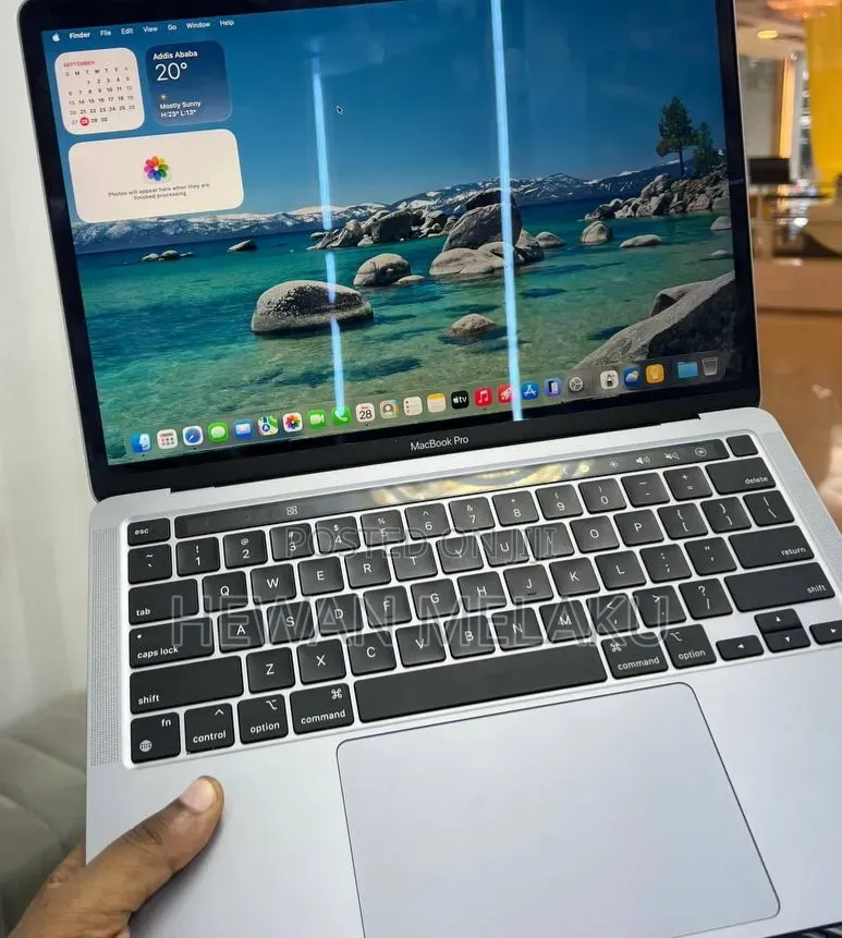New Laptop Apple MacBook Pro 2020 M1 8GB Apple M1 SSD 256GB