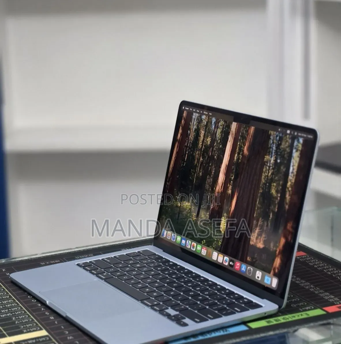 New Laptop Apple MacBook Air 2025 M4 16GB Apple M4 SSD 512GB