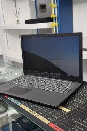 New Laptop Lenovo Ideapad 3 8GB Intel Core i3 HDD 1T