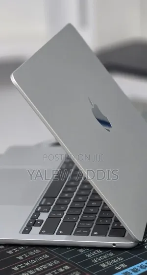 New Laptop Apple MacBook Air 2026 M5 16GB Apple M5 SSD 512GB