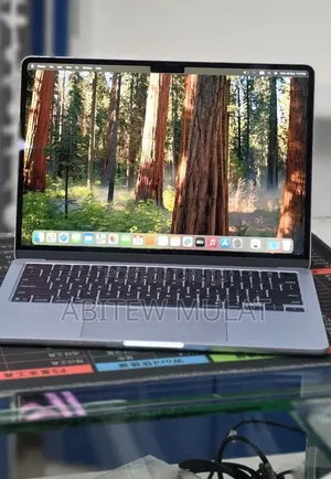 New Laptop Apple MacBook Air 2025 M4 16GB Apple M4 SSD 512GB