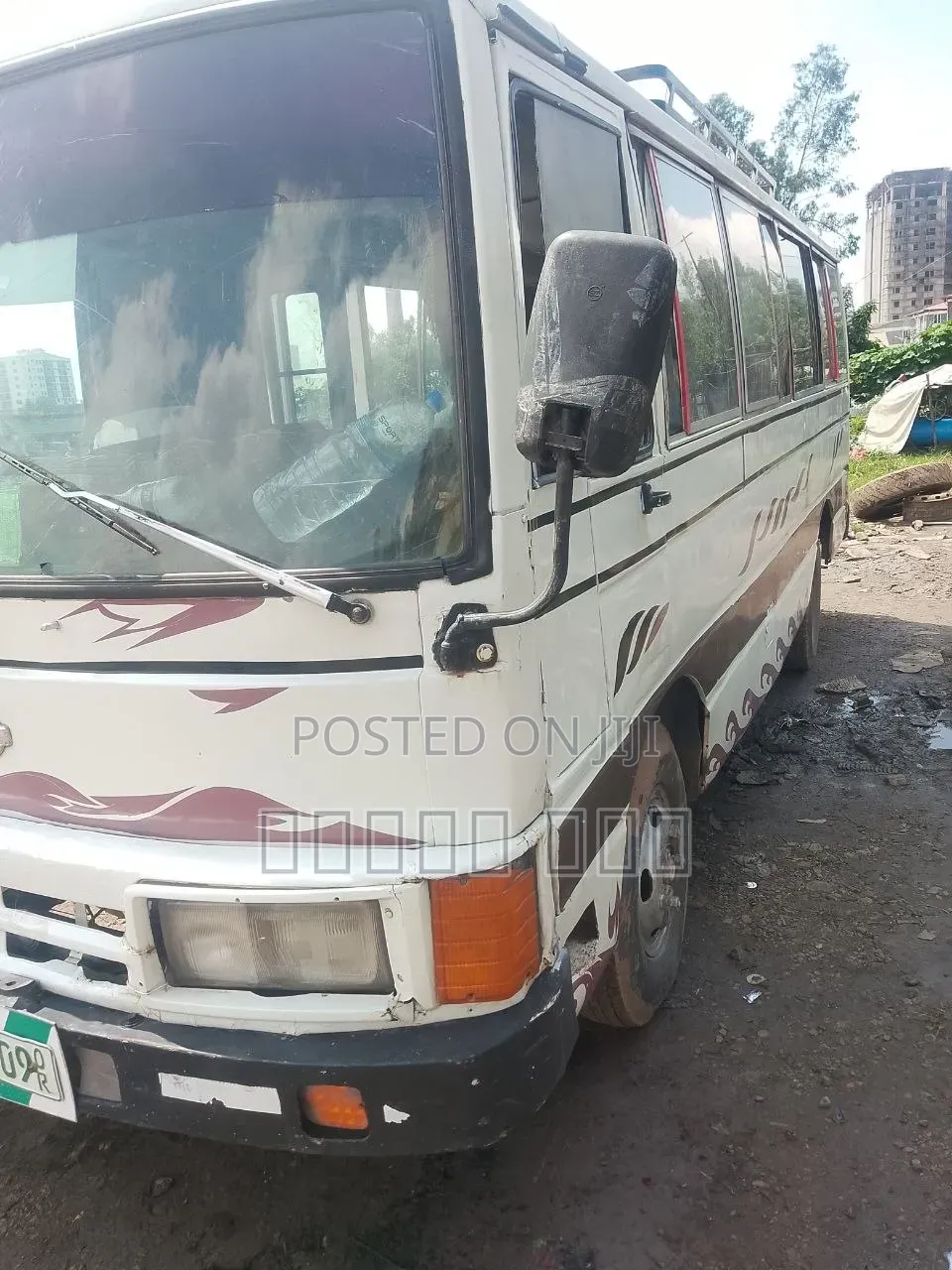 Bus 1996 White