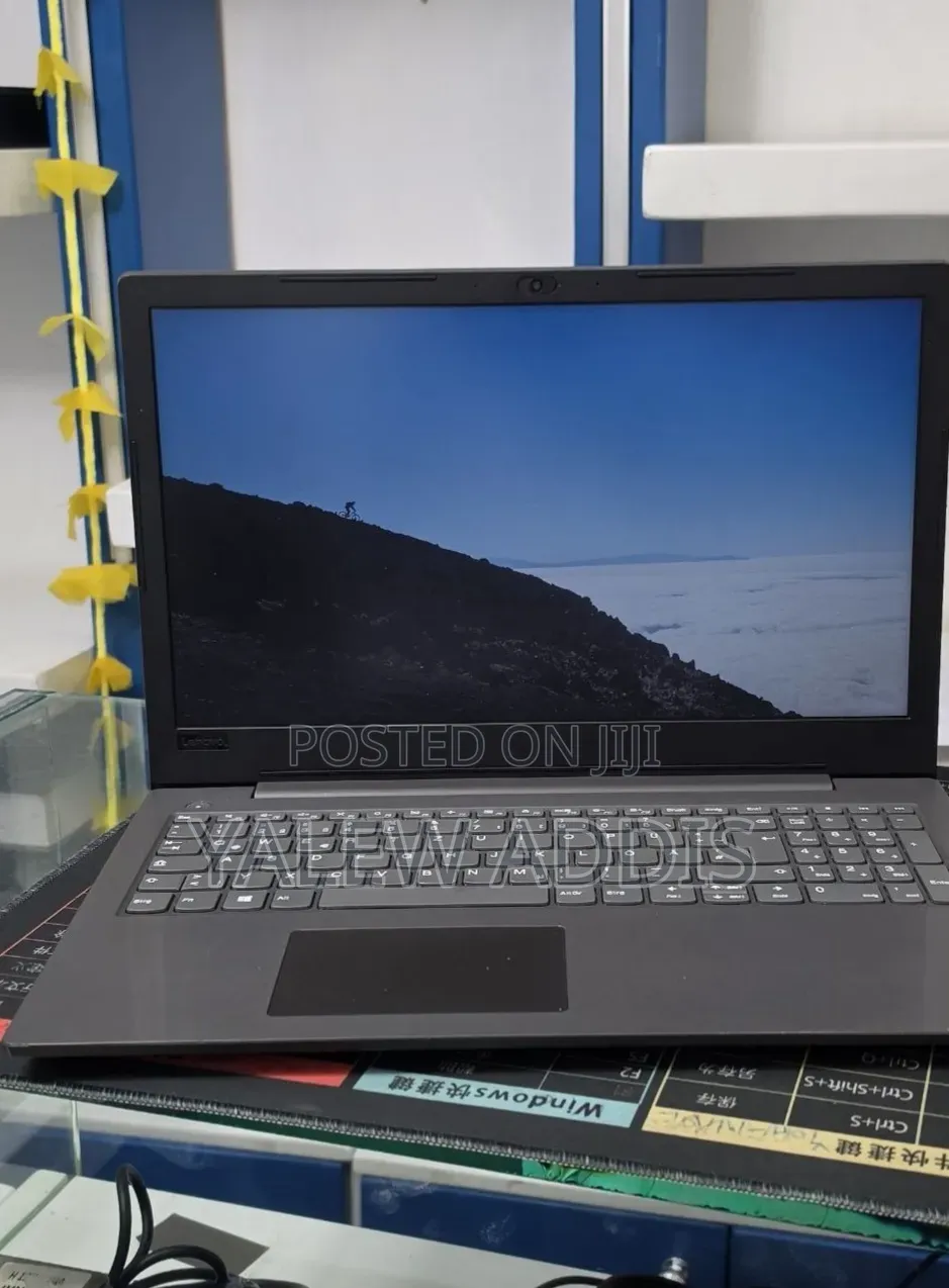 New Laptop Lenovo Ideapad 3 8GB Intel Core i3 HDD 1T