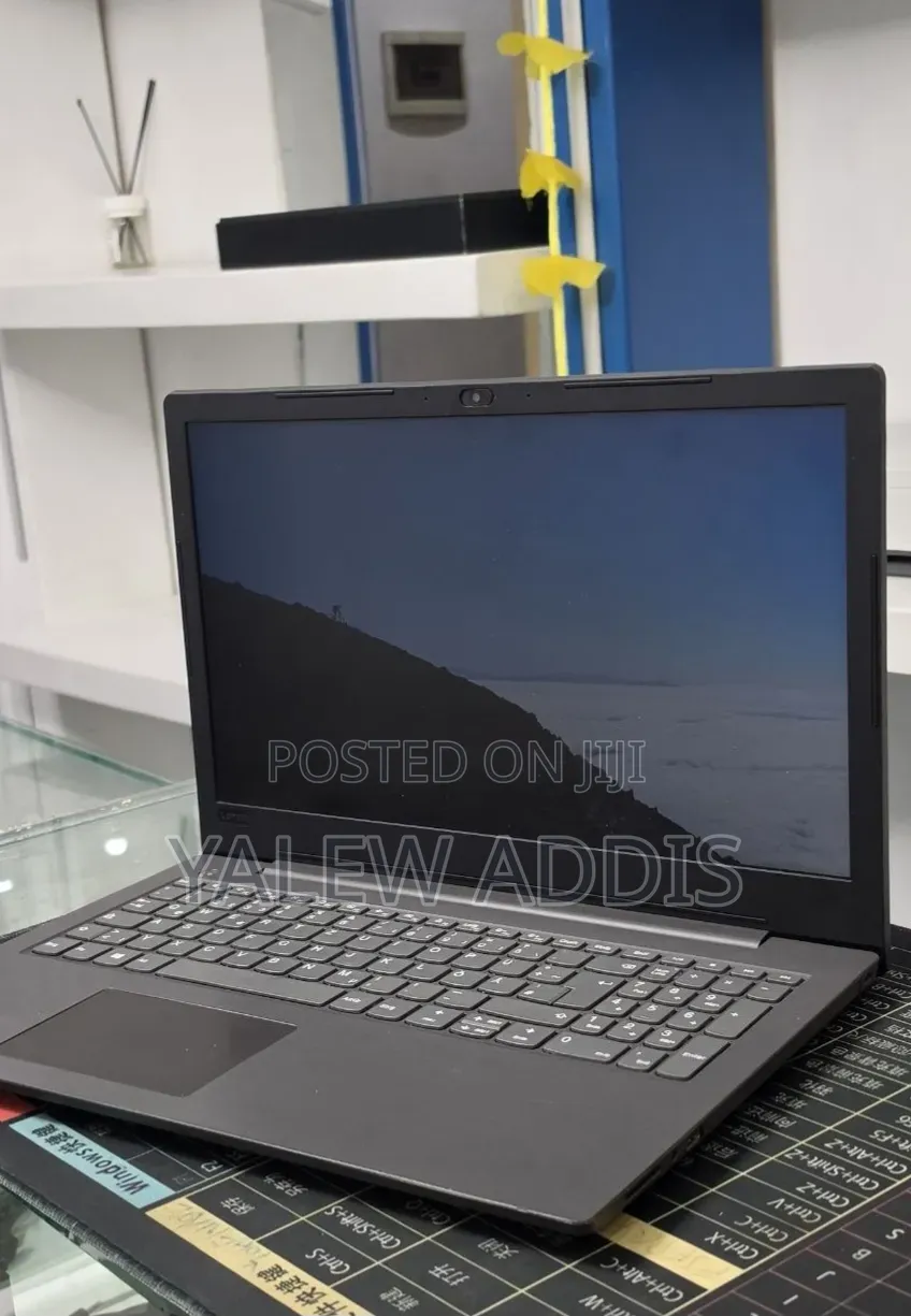 New Laptop Lenovo Ideapad 3 8GB Intel Core i3 HDD 1T