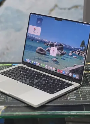New Laptop Apple MacBook Pro 2021 M1 16GB Apple M1 Pro SSD 1T