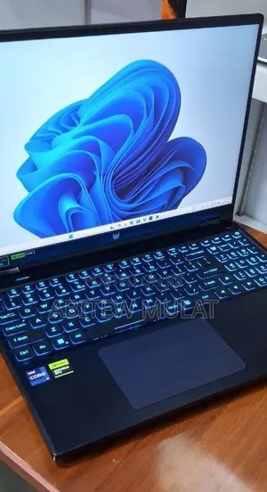 New Laptop Acer Predator Helios 16 16GB Intel Core i9 SSD 1T