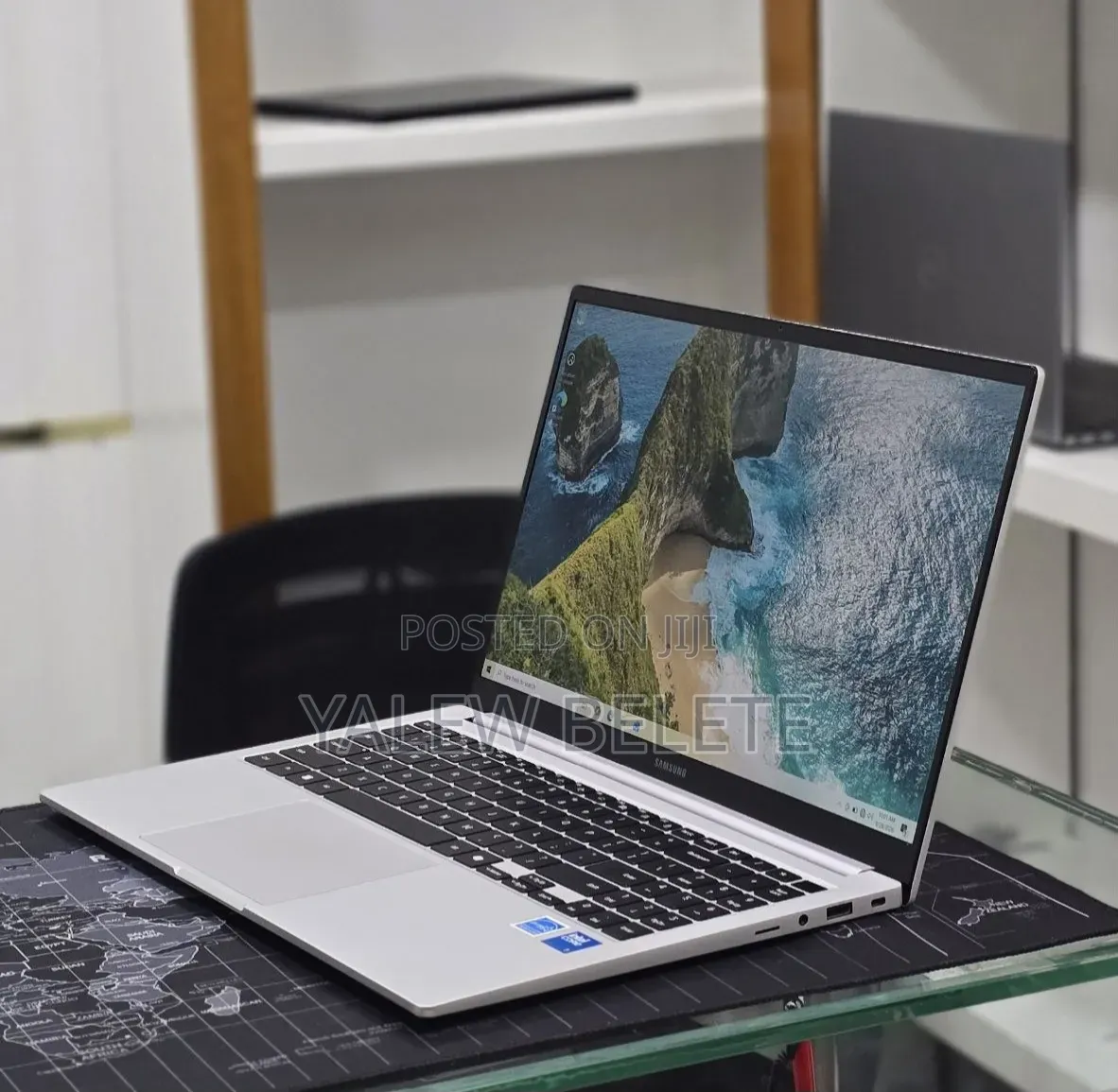 New Laptop Samsung Galaxy Book4 16GB Intel Core 7 SSD 16 GB
