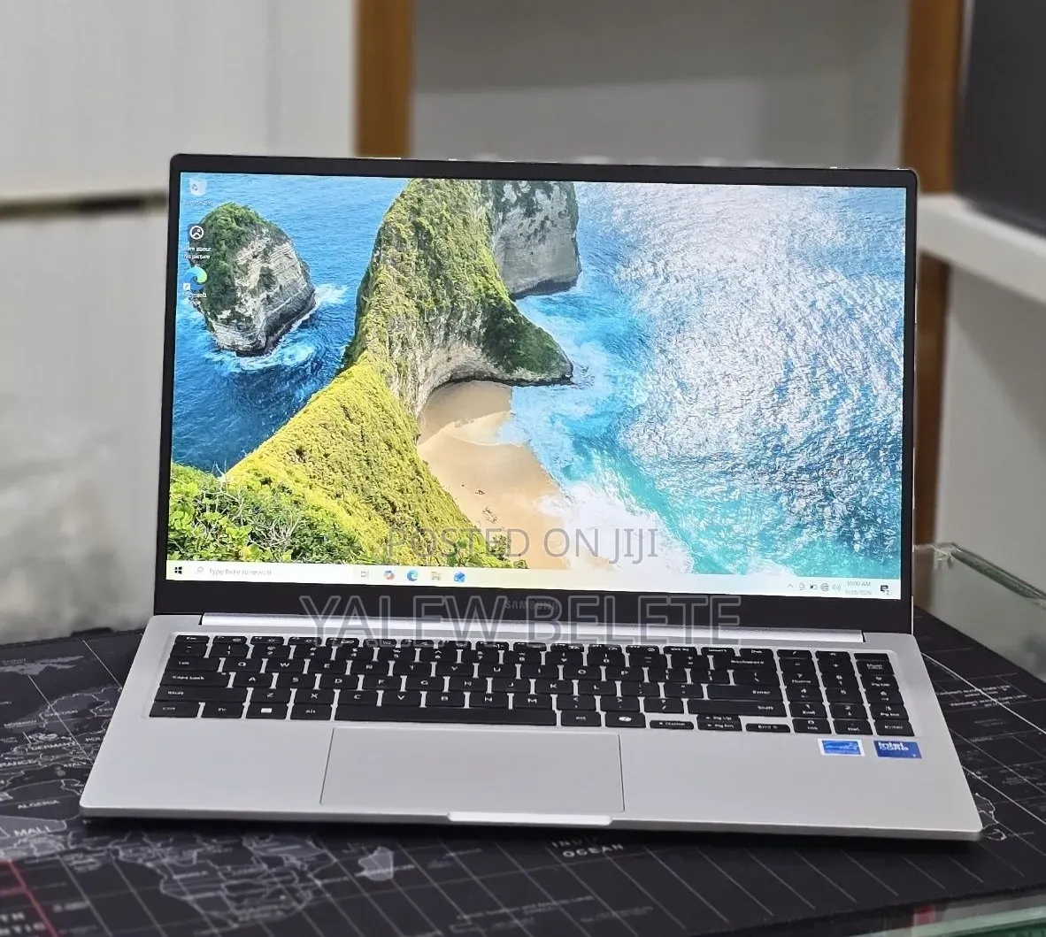 New Laptop Samsung Galaxy Book4 16GB Intel Core 7 SSD 16 GB