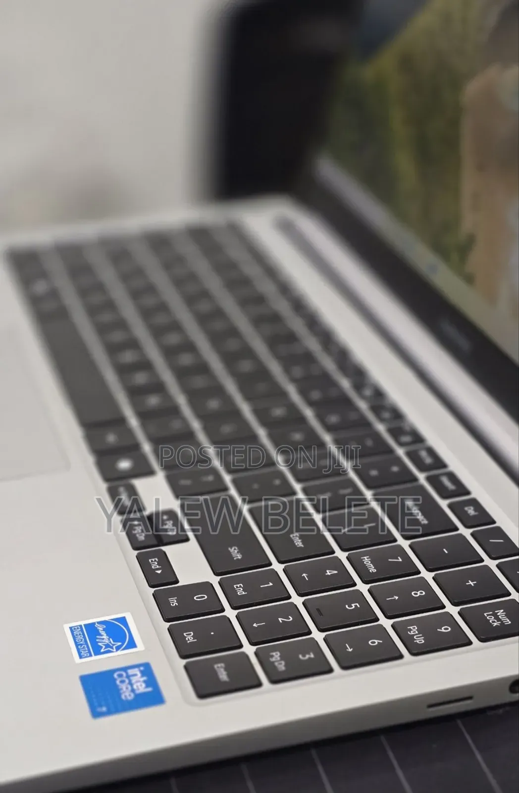 New Laptop Samsung Galaxy Book4 16GB Intel Core 7 SSD 16 GB
