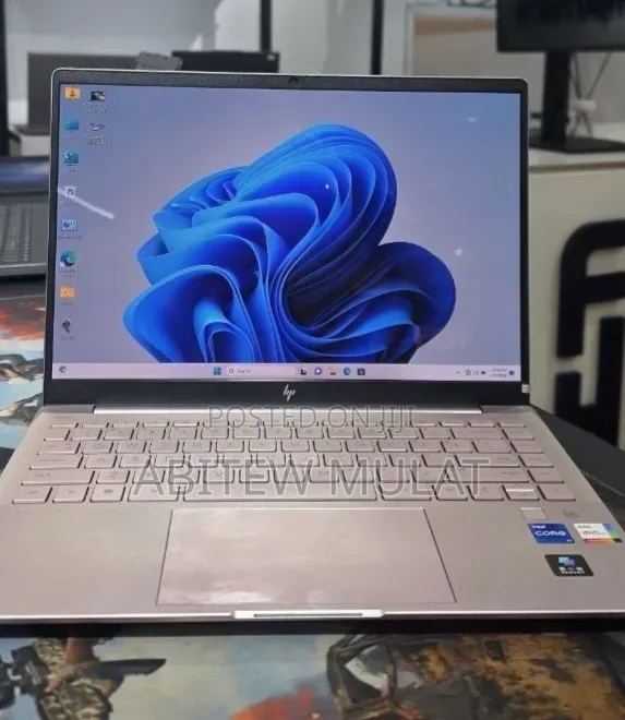 New Laptop HP Pavilion 14 16GB Intel Core i7 SSD 1T