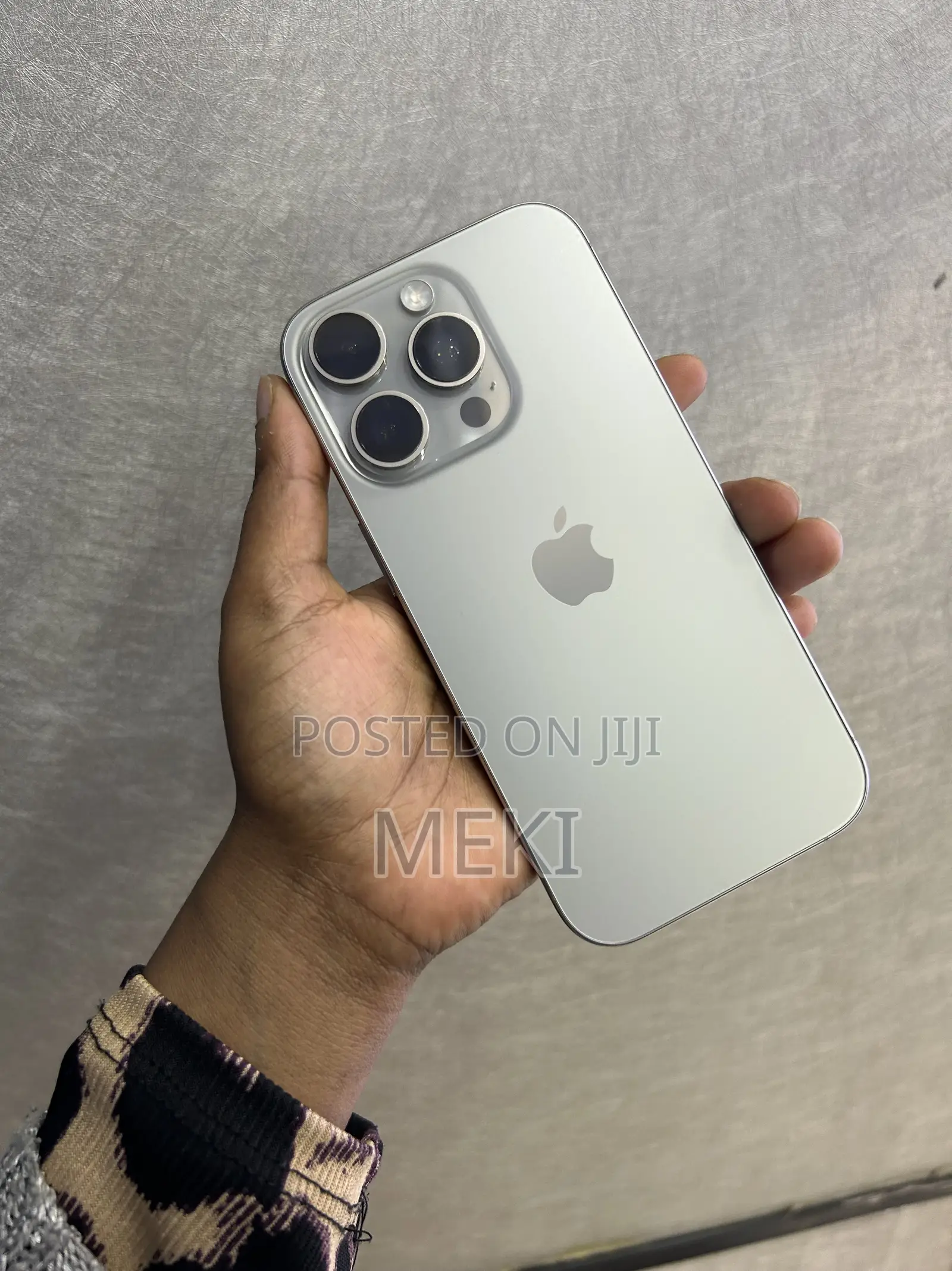 Apple iPhone 16 Pro 256 GB Gray