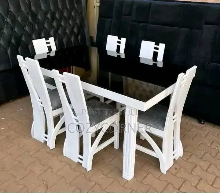 6 Seater Dining Set to Gather in Style. የምግብ ጠረጴዛ