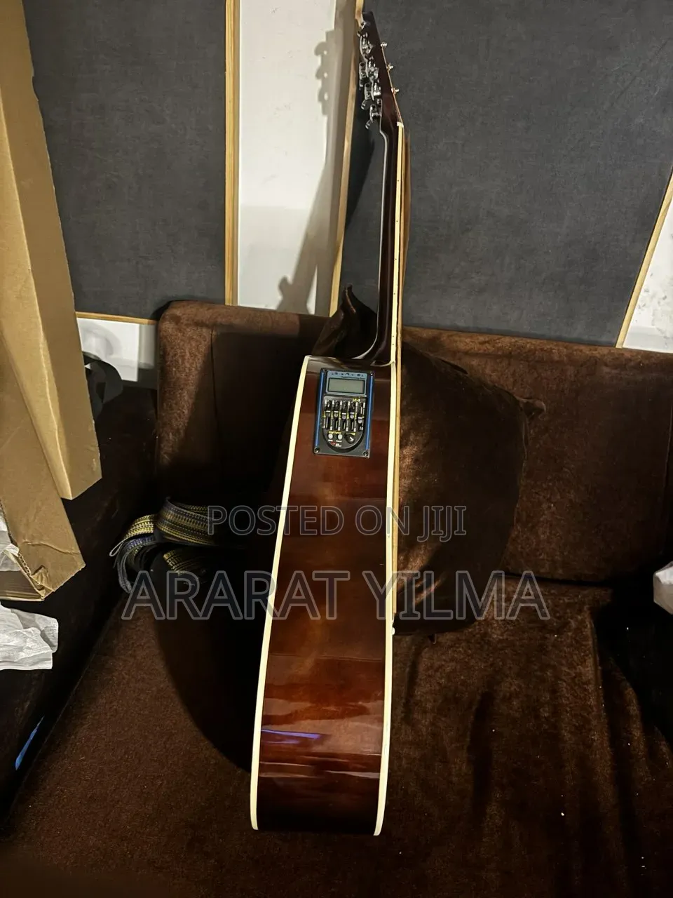 Yamaha F6000Eq Box Guitar