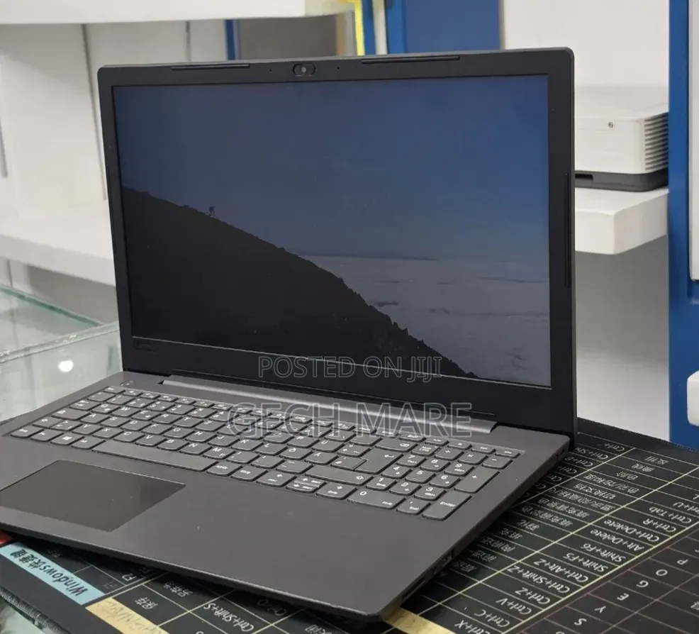 New Laptop Lenovo Ideapad 3 8GB Intel Core i3 SSD 1T