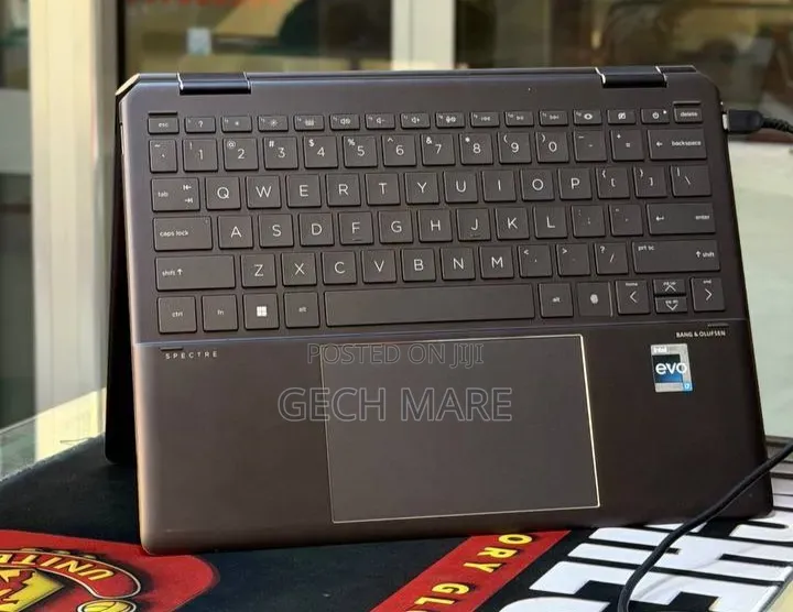 New Laptop HP Spectre 16GB Intel Core i7 SSD 1T