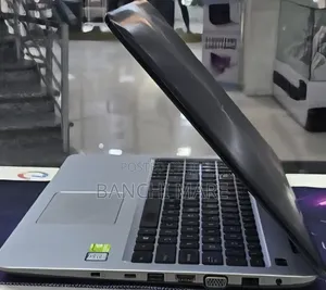 New Laptop Asus M50SA 8GB Intel Core i5 SSD 500GB