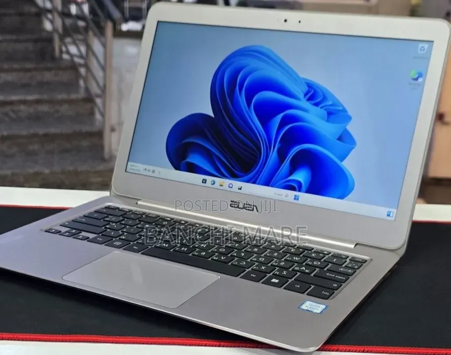 New Laptop Asus A553MA 8GB Intel Core i5 SSD 256GB