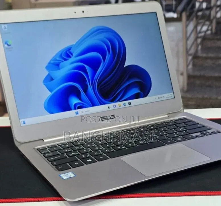 New Laptop Asus A553MA 8GB Intel Core i5 SSD 256GB