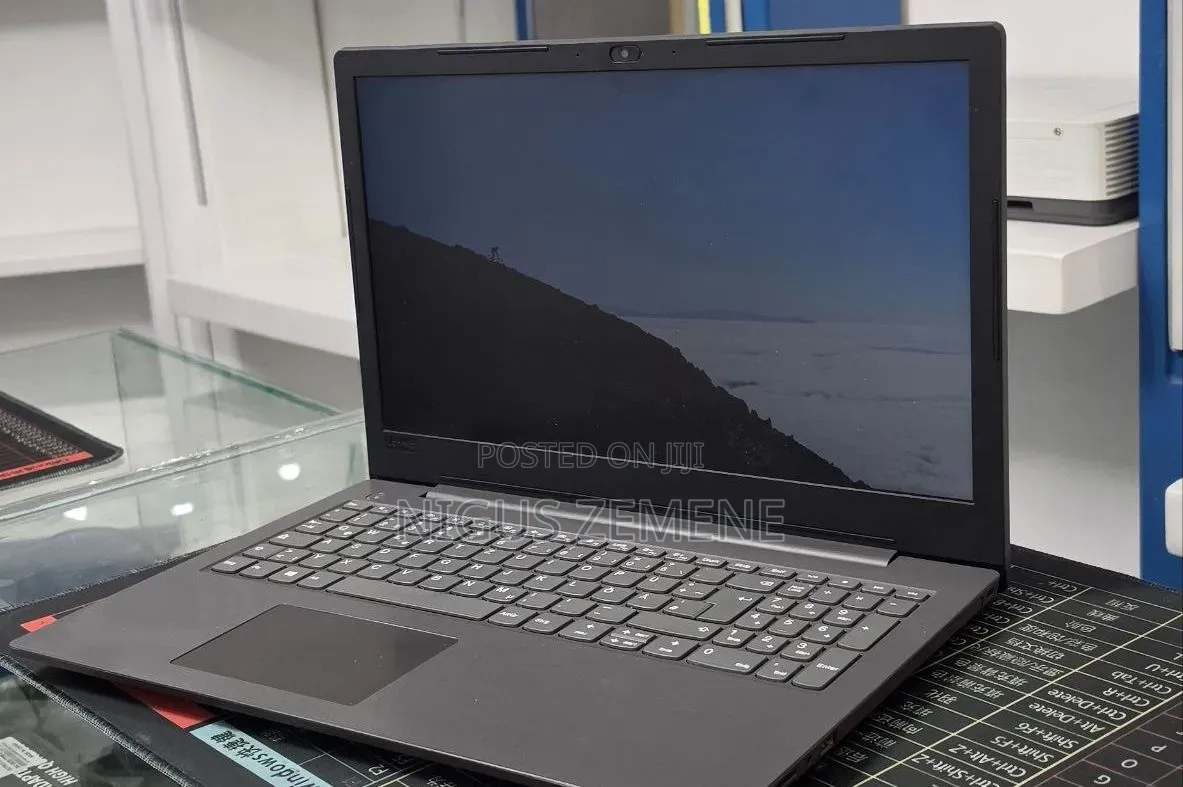 New Laptop Lenovo Ideapad 3 8GB Intel Core i3 SSD 1T